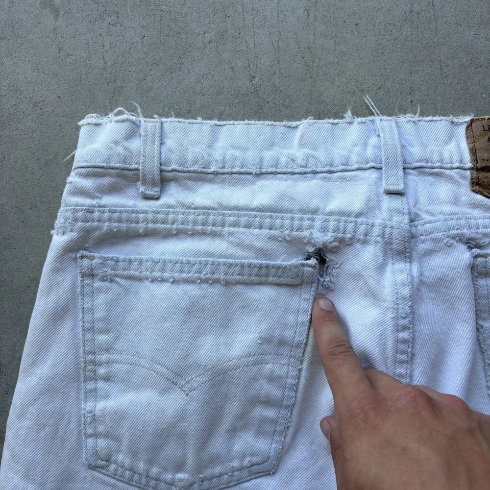 Vintage Levis 550 Orange Tab White Denim Cutoff Shorts Jorts Size W36 Distressed